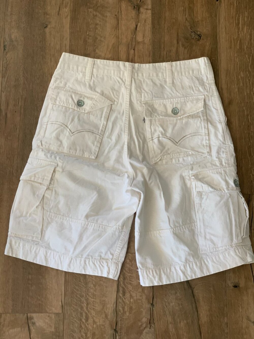 Vintage Y2K Levi’s Cargo Shorts Mens 34 White Tab Baggy Wide Leg Utility Skater